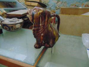 lot 3131 image: Pig Pitcher