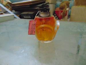 lot 3141 image: Amber Glass Table Lighter