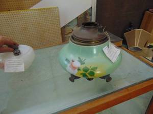 lot 3157 image: Large Oil Lamp base