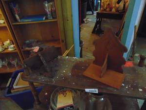 lot 3167 image: Pair of Carved Wooden What Not Shelves