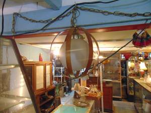 lot 3175 image: MCM - Globe Light