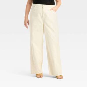 lot 12029 image: Womens Mid-Rise Relaxed Fit Wide Leg Distressed Jeans - Future Collective White 18 - Retail $40