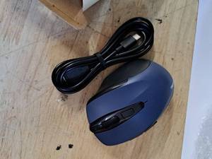 lot 4056 image: TECKNET Wireless Mouse, BT 5.02.4G, Rechargeable 6-DPI Silent, Blue