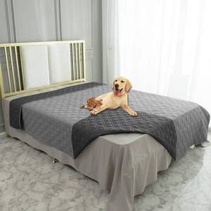 lot 8403 image: Ameritex Waterproof Dog Bed Cover Pet Blanket for Furniture Bed Couch Sofa Reversible