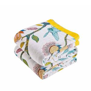 lot 8446 image: Tvqbxp Boho Blanket Soft Muslin Boho Throw Blanket 100% Cotton Blanket All Seasons Reversible Rustic Floral Printed Vintage Rustic Farmhouse Decor Throw for Sofa Couch Chair (Beige, 60x80)
