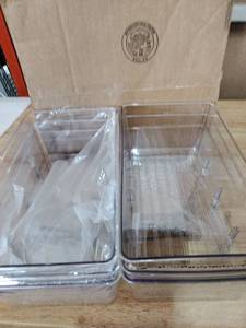 lot 1263 image: Clear plastic trays