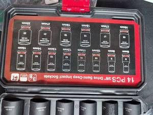 lot 8116 image: AIRTOON 14 pc 38 Drive Impact Socket Set CR-MO