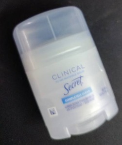 lot 8343 image: 17 Secret Clinical Strength COMPLETELY CLEAN 48hr Invisible Solid Antiperspirant