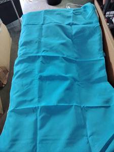 lot 1437 image: Blue outdoor pillowcase approximately 4 ft by 2 ft