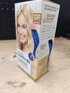 lot 14076 image: Clairol Extra Lift Root Touch-Up Zero Bleach Blonde Blend 20 mins