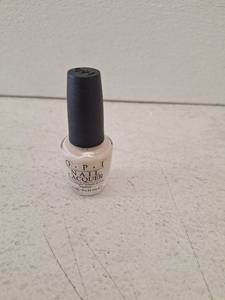 lot 17974 image: OPI Nail Lacquer My Vampire is Buff 0.5 fl oz