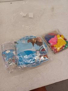 lot 17997 image: Paw Patrol Party Lot