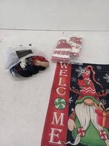 lot 18027 image: Christmas Lot