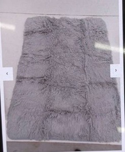 lot 18034 image: Grey Shag Rug 23x33 (2 Pack)