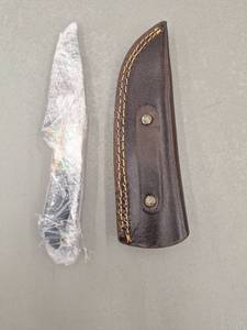 lot 18079 image: MHSCutlery Handcrafted Fixed Blade Knife with Leather Sheath, 8 Inch