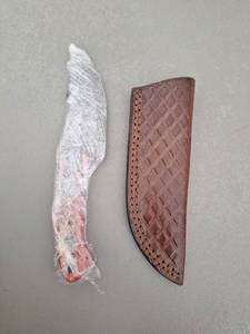 lot 18083 image: MHSCutlery Handcrafted Fixed Blade Knife with Leather Sheath, 8 Inch