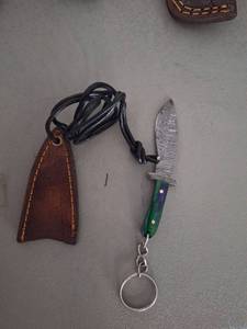 lot 18130 image: MHSCutlery Handcrafted Fixed Blade Knife Keychain Damascus Pattern Green Blue Handle, 4 Inch