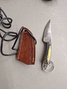 lot 18133 image: MHSCutlery Handcrafted Fixed Blade Knife with Keychain and Leather Sheath, 4 Inch