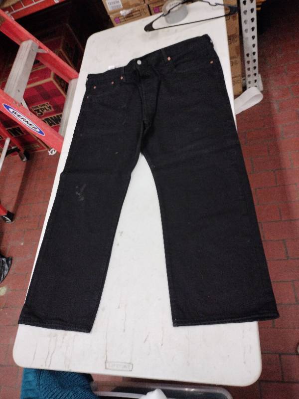 lot 59377 image: Levis 505 regular-fit black jeans to W44 L29