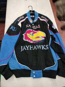 lot 63300 image: vintage Kansas Jayhawks from G-III Sports by Carl Banks - 3XL