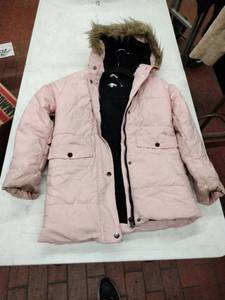 lot 63312 image: Tahari Light Pink Puffer Jacket - 78
