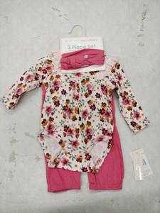 lot 63322 image: Catherine Malandrino Baby 3-piece set - 0-3M