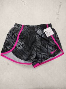lot 63342 image: Nike girls regular fit synthetic sports shorts - L