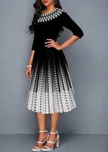 lot 63279 image: Rosewe brand 34 sleeve round neck black ombre dress - XXL