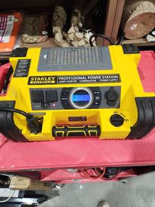 Stanley FATMAX Professional Power Station Jump-Starter Compressor Power Supply