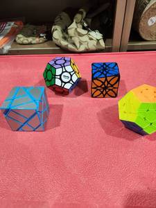 lot 1083 image: Calvins Puzzle Lot 4 Piece Speedcube Set Irregular Shape