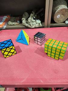 lot 1084 image: Lot of 4 Speed Cubes Puzzle Collection Rubiks Style