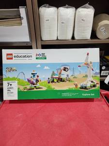 lot 1090 image: LEGO Education FIRST LEGO League Explore Set 45821 994 pcs