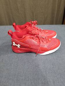 lot 1895 image: UNDER ARMOUR CLUTCH FIT CHARGED SNEAKERS SIZE 7