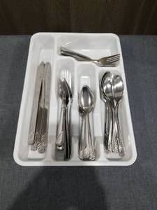 lot 1946 image: Flatware Cutlery Set with White Organizer Tray