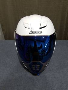 Icon Airflite Helmet - Size Medium - Gloss White Size Medium 57-58 cm