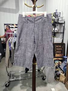 lot 1993 image: Maurices Womens Shorts Size 78 Gray Chambray