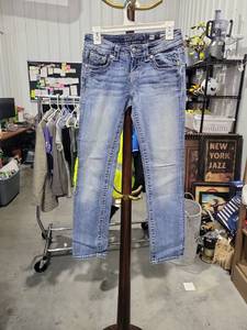lot 1994 image: Miss Me Womens Jeans Size 26