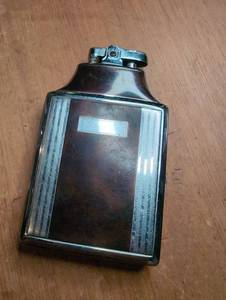 lot 1500 image: Ronson Lighter with Cigarette Case Black Diamond Pattern