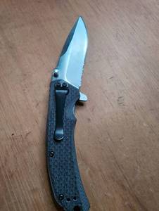 lot 1510 image: Folding Pocket Knife with Textured Handle and Metal Blade