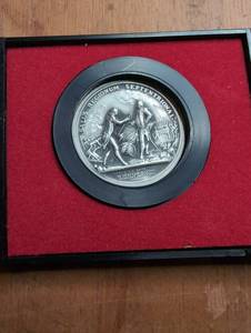 lot 2003 image: Americas First Medals Commemorative Medal Salus Regionum Septentrional