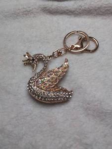 lot 2506 image: Bling Swan Charm Keychain with Crystal Rhinestones&nbsp