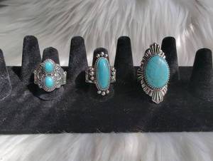 lot 3150 image: Turquoise Statement Rings -Flexible Bands- 3 ct