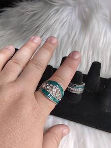 lot 3155 image: Fashion Rings with Dark Green and Rhinestone Details - 2 ct