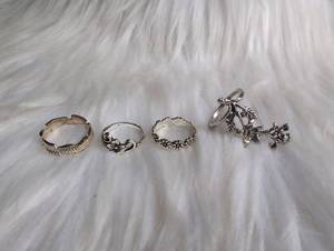 lot 3160 image: Silver-Tone Ring Set with Floral and Decorative Details - 4 ct