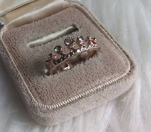 lot 3165 image: Mini Crown Fashion Ring&nbsp