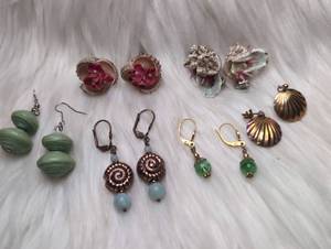lot 3313 image: Variety Shell &amp Beach Earrings (clip on, stud, and hook) - 6 ct