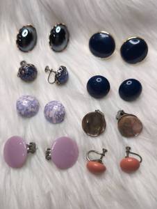 lot 3317 image: Assorted Clip-On &amp Lever Back Earrings Gemstone Cabochon - 8ct