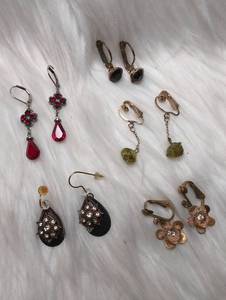 lot 3318 image: Fashion Earrings Mixed Dangle Pairs Assorted Styles Drop &amp Lever Back - 5 ct