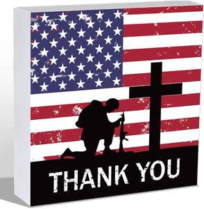 lot 10650 image: Patriotic Memorial Day &amp 4th of July Decorations - Rustic Wooden Sign 5.9x5.9