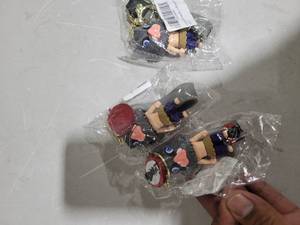lot 10712 image: Anime Slayer Keychain, Collectible Mini Figure, Backpack Keyring(Izunosuke1) 3pa